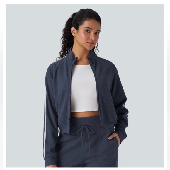 HALARA Jackets & Blazers - Halara Ribbed Stand Collar Long Sleeve Zipper Casual Jacket with Pockets Medium